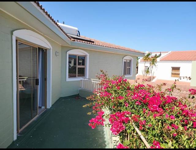 2 BEDROOM PROPERTY TO RENT IN SUNSET BEACH